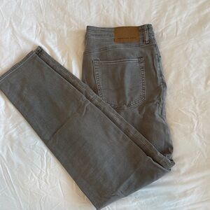 American Eagle Men’s Athletic Fit Gray Jeans